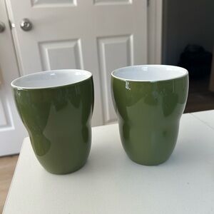 STARBUCKS Aida Pair of Green Double Walled Insulated Mugs 2008 8 oz